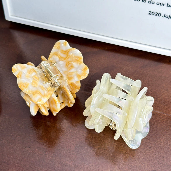 Wholesale Jewelry Acetic Acid Threedimensional Rose Flower Hair Shark Clip For Women Highend Style