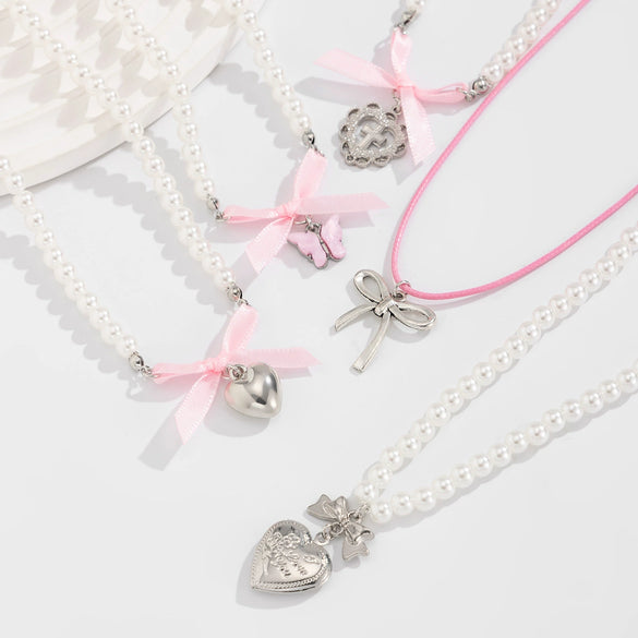 Wholesale Jewelry Alloy Pendant Necklace With Imitation Pearl Beaded Chain Electroplated Heart Shape Cute Style For Women