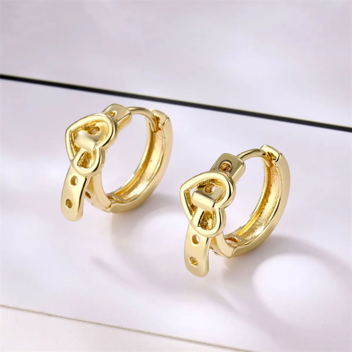 1 Pair Basic Retro Geometric Solid Color Plating Copper Alloy Brass Hoop Earrings