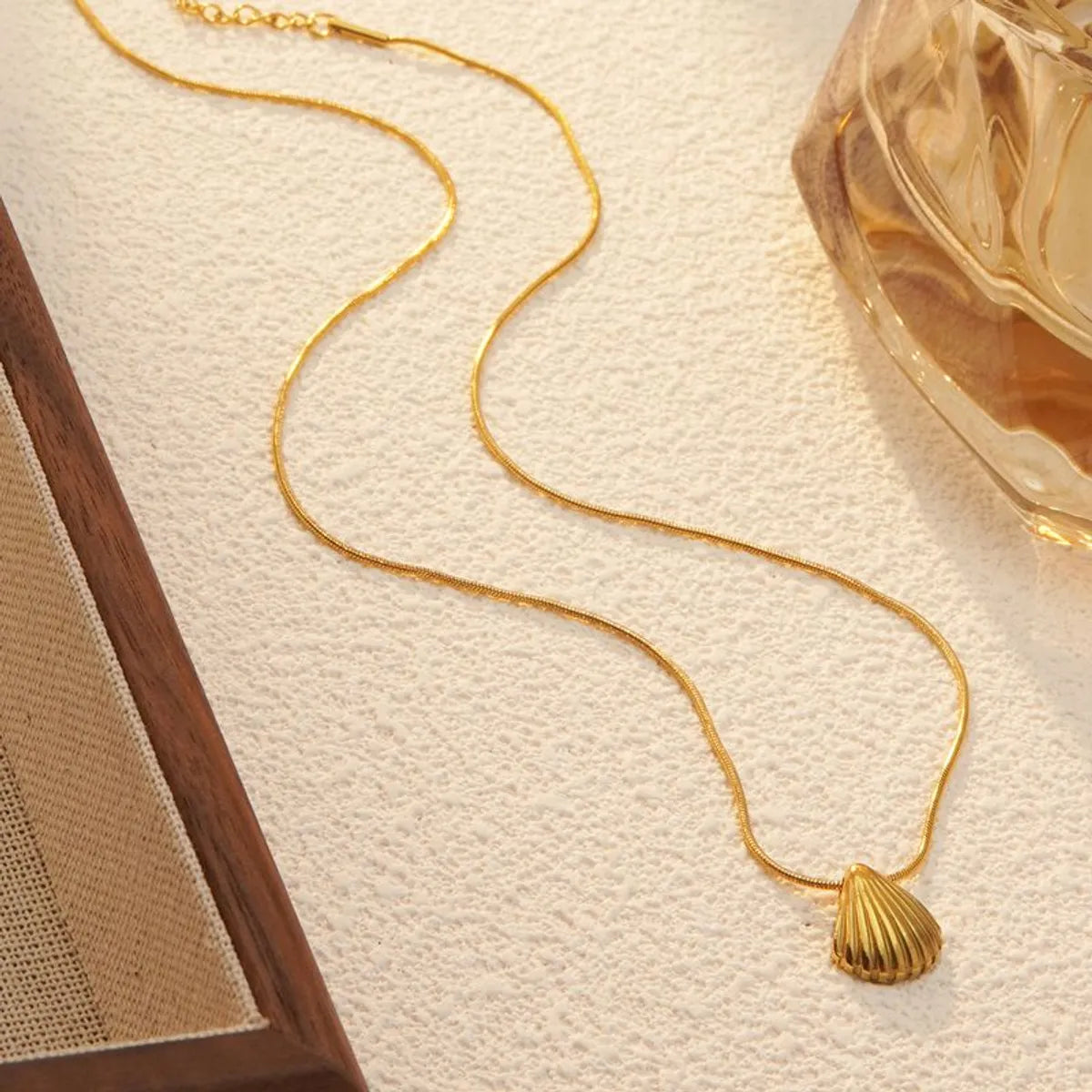 Wholesale Jewelry Beach Sweet Simple Style Shell 304 Stainless Steel 18K Gold Plated Plating Pendant Necklace