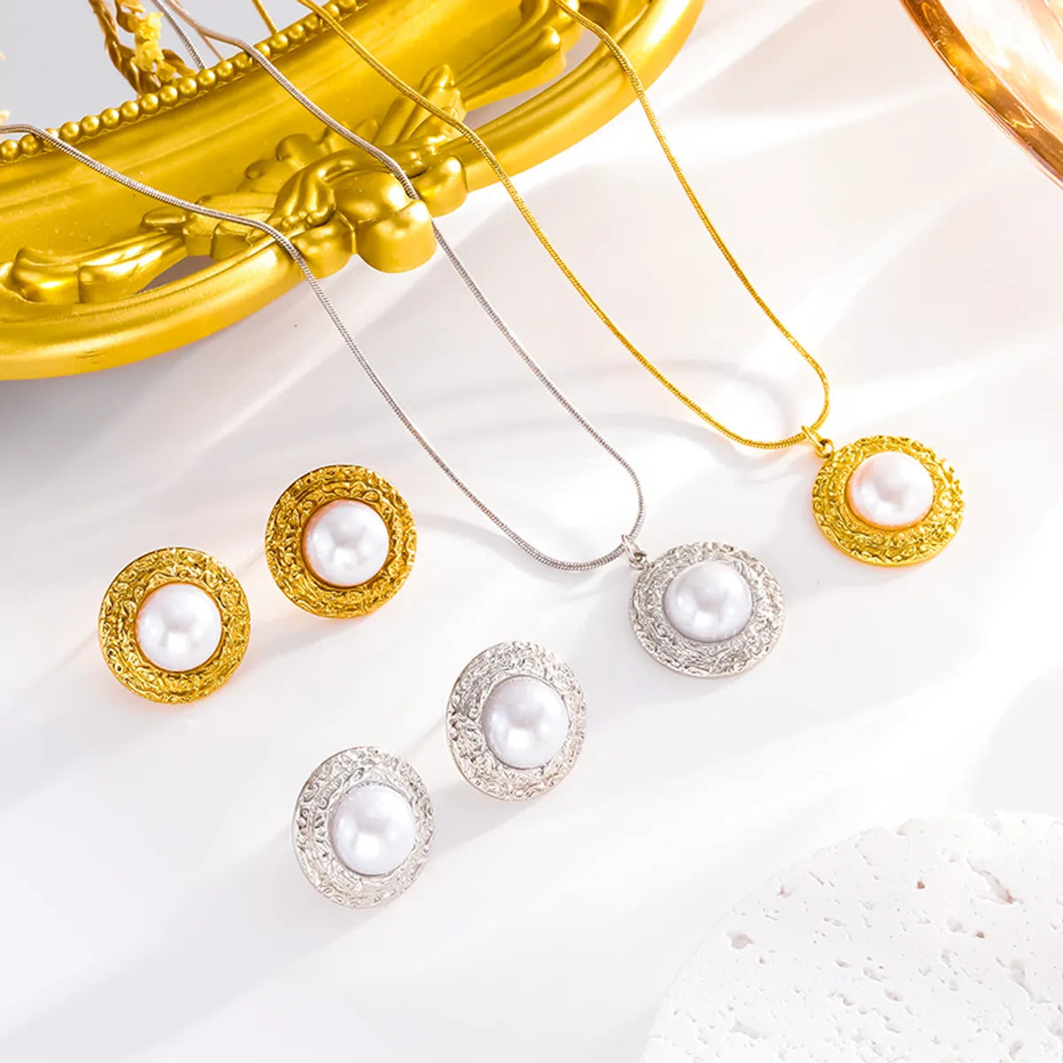 Wholesale Jewelry Casual Classical Simple Style Round 304 Stainless Steel Artificial Pearls 18K Gold Plated Inlay Earrings Necklace