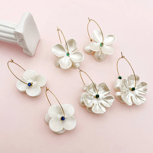 Wholesale Jewelry Casual Commute Flower Shell Gold Plated Plating Earrings