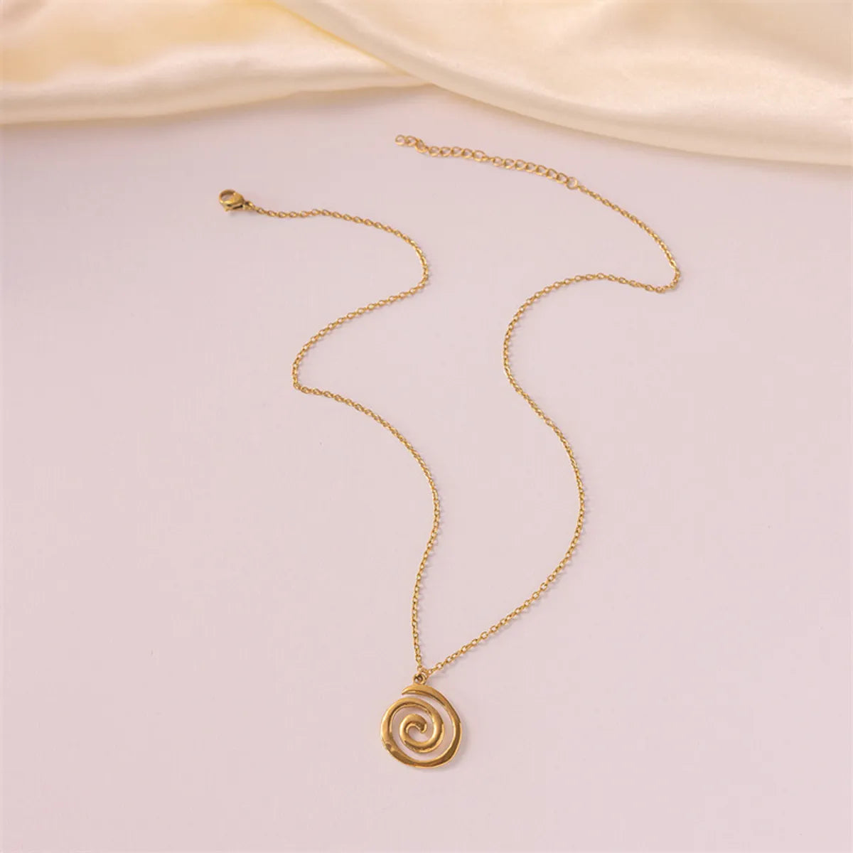 Wholesale Jewelry Casual Cute Classic Style Solid Color Spiral 304 Stainless Steel 18K Gold Plated Pendant Necklace