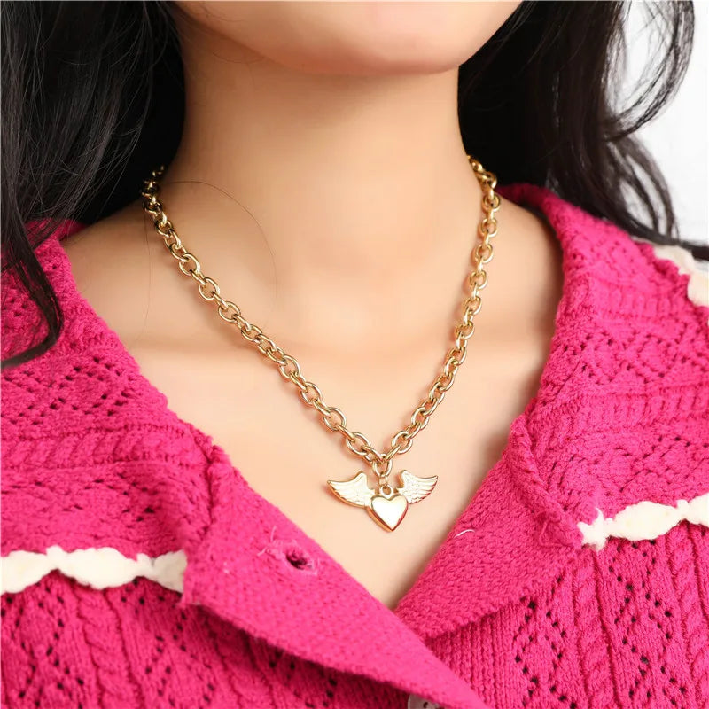 Wholesale Jewelry Casual Heart Shape Wings 304 Stainless Steel 18K Gold Plated Pendant Necklace