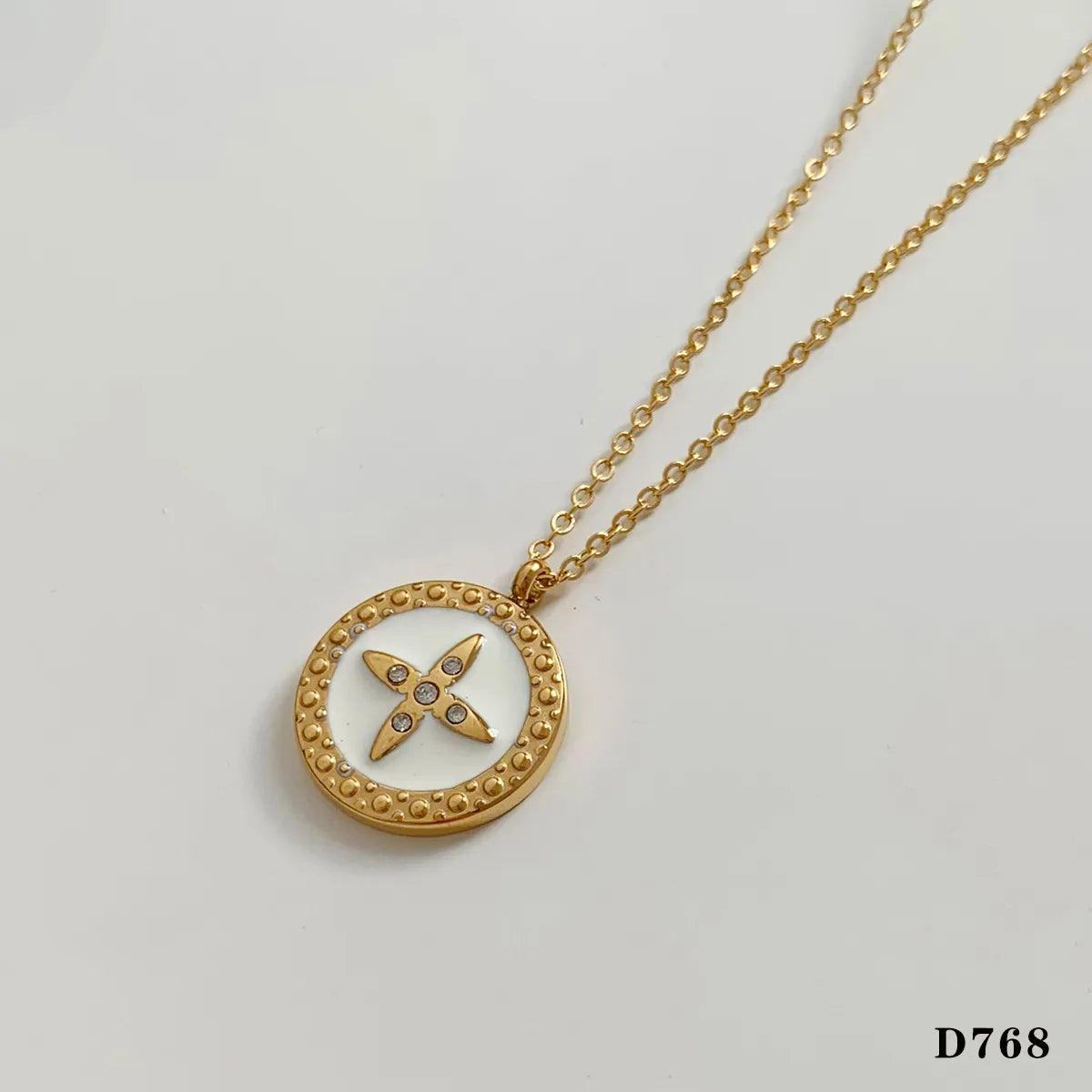 Wholesale Jewelry Casual Modern Style Cross 304 Stainless Steel 16K Gold Plated White Gold Plated Gold Plated Plating Pendant Necklace