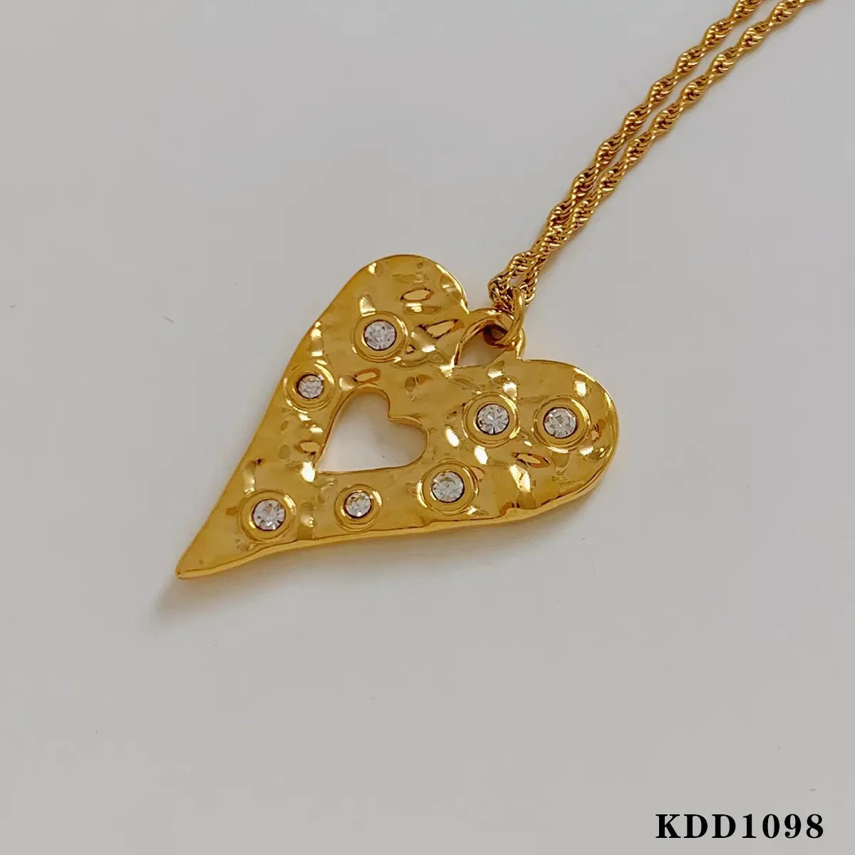 Wholesale Jewelry Casual Modern Style Geometric Heart Shape 304 Stainless Steel 316 Stainless Steel  Diamond 16K Gold Plated White Gold Plated Gold Plated Inlay Pendant Necklace