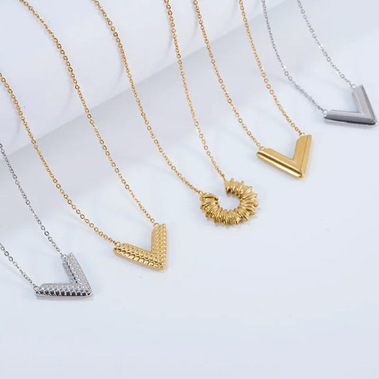 Wholesale Jewelry Casual Simple Style V Shape 304 Stainless Steel 18K Gold Plated Pendant Necklace