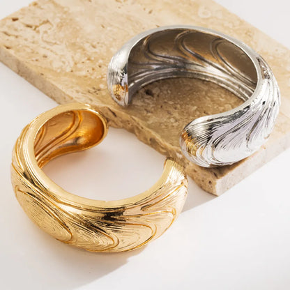 Casual Vacation Classic Style Solid Color Gold Plated Silver Plated Alloy Wholesale Bangle