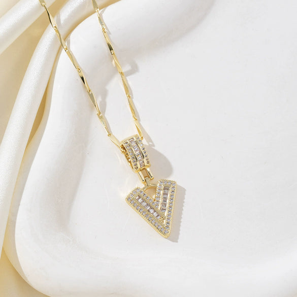 Wholesale Jewelry Copper Alloy Micropaved Zircon Letter Pendant Necklace Set With Diamonds Melon Seed Chain Unisex