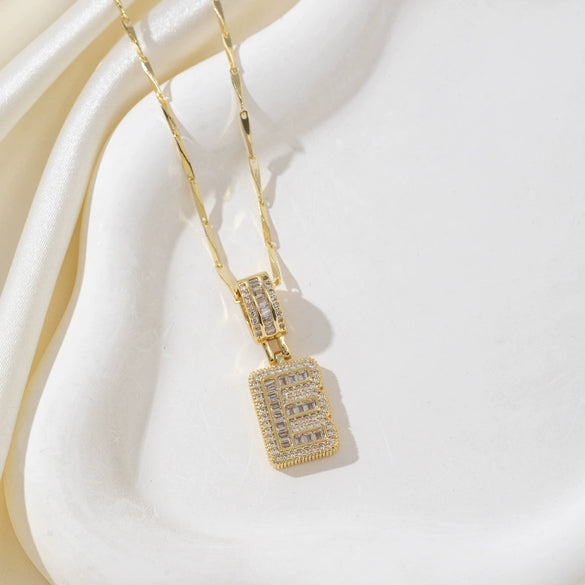 Wholesale Jewelry Copper Alloy Micropaved Zircon Letter Pendant Necklace Set With Diamonds Melon Seed Chain Unisex