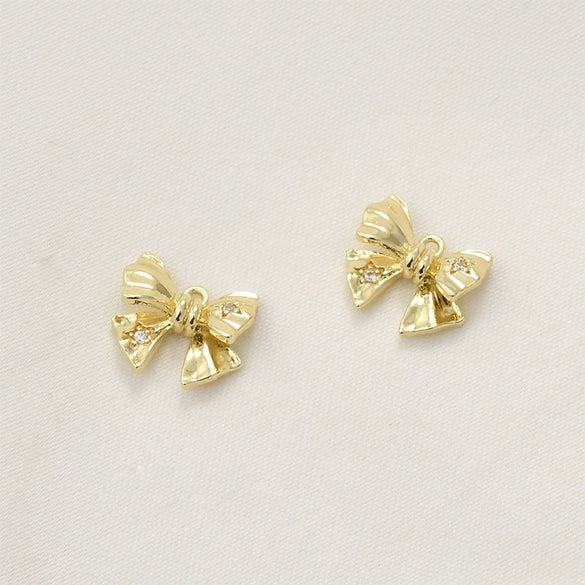 Wholesale Jewelry Copper Geometric Bow Inlaid Zircon Electroplated Pendant Accessories Material