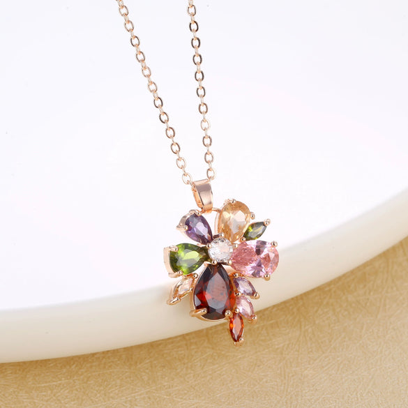 Wholesale Jewelry Copper Inlaid Zircon Minimalist Flowers Style Ochain Women's Necklace