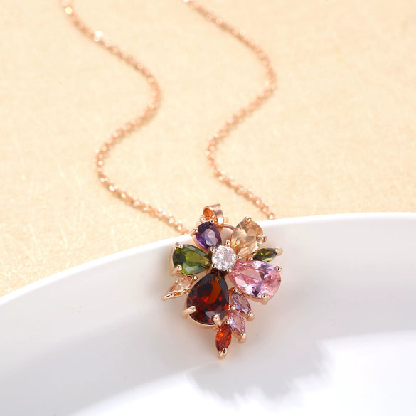 Wholesale Jewelry Copper Inlaid Zircon Minimalist Flowers Style Ochain Women's Necklace