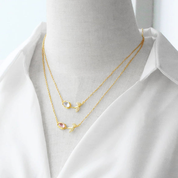 Wholesale Jewelry Copper 18K Gold Plated Flower Pendant Necklace O Word Chain For Women