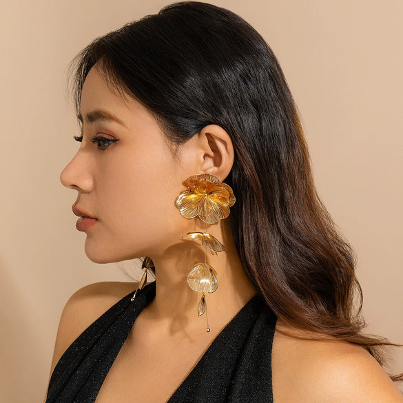 Wholesale Jewelry Copper Leaf Tassel Snake Bone Chain Choker Retro Style