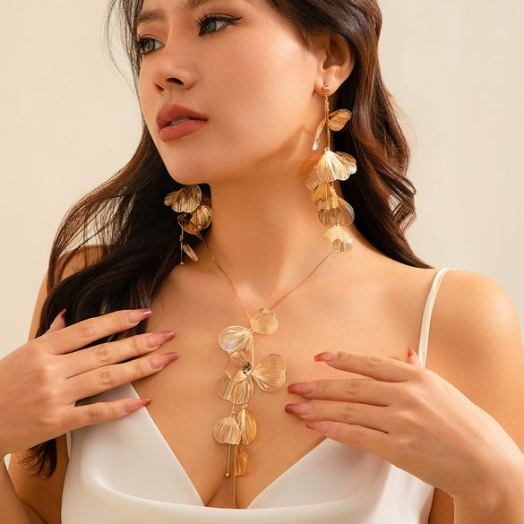 Wholesale Jewelry Copper Leaf Tassel Snake Bone Chain Choker Retro Style