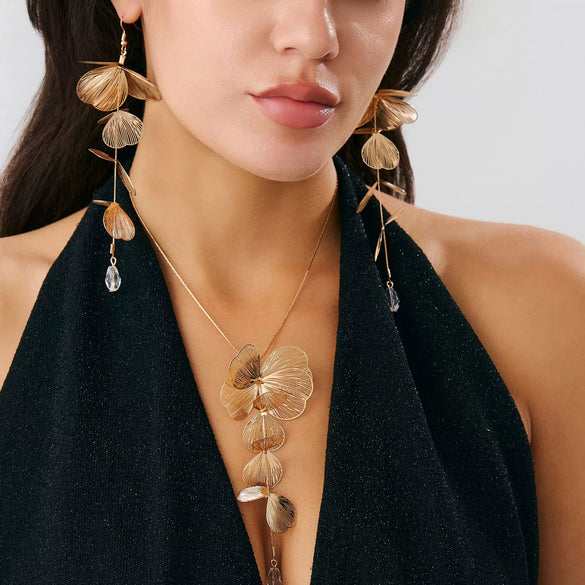 Wholesale Jewelry Copper Leaf Tassel Snake Bone Chain Choker Retro Style