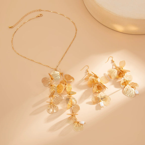 Wholesale Jewelry Copper Leaf Tassel Snake Bone Chain Choker Retro Style