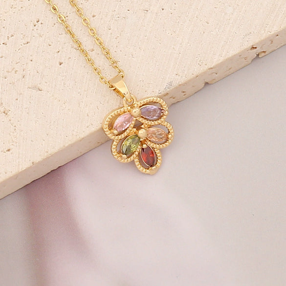 Wholesale Jewelry Copper Micropaved Zircon Rainbow Heart Clavicle Chain With Fashion Leaf Pendant Electroplated