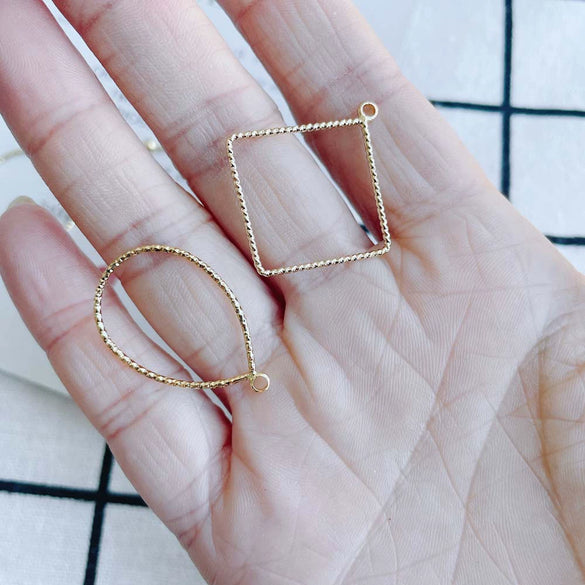 Wholesale Jewelry Copper Pendant With Simple Geometric Shapes Round Square Real Gold Plating Accessories