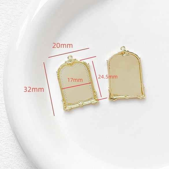 Wholesale Jewelry Copper Plated Circle Pattern Baroque Pearl Necklace Pendant Accessories