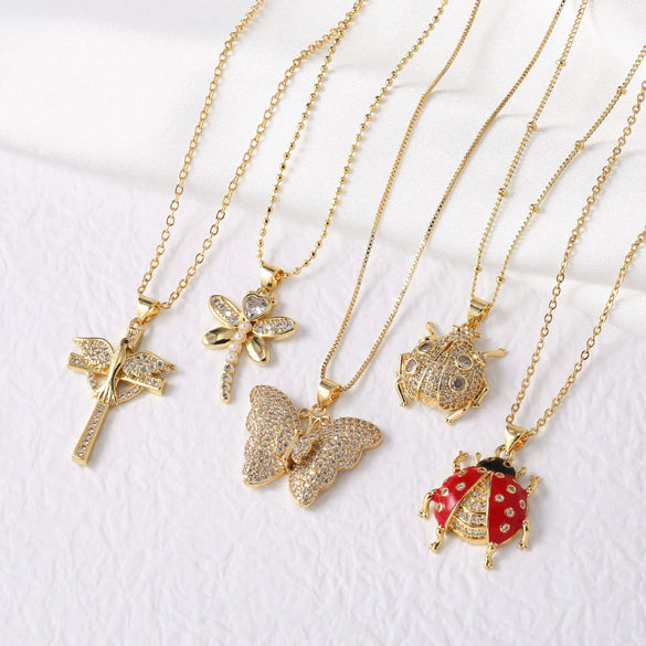 Wholesale Jewelry Copper Plated 18K Gold Butterfly Pendant Necklace Animal Style O Word Chain