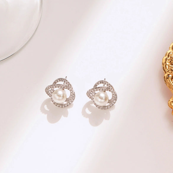 Wholesale Jewelry Copper Real Gold Plated Inlaid Zircon Women's Four Leaf Clover And Heart Shape Earrings