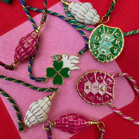 Wholesale Jewelry Copper Rotatable Tarot Card Geometric Fashion Flowers Heart Eye Goldplated Colorpreserving Necklace For Women
