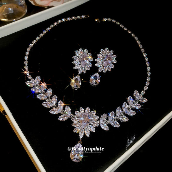 Wholesale Jewelry Copper Zirconia Heart Water Drop Bell Pendant Necklace And Earrings Set With Clavicle Chain For Women