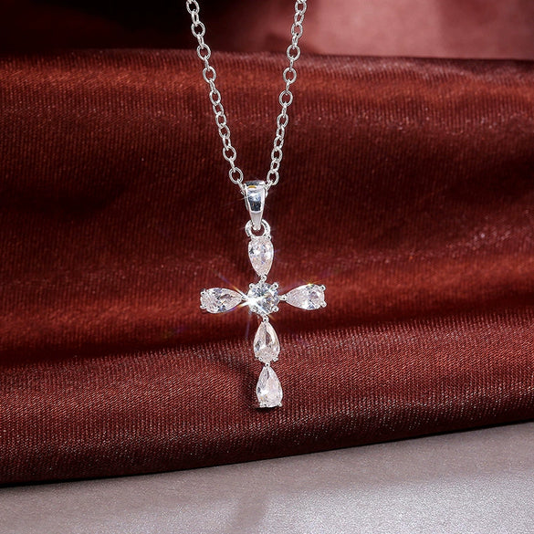 Wholesale Jewelry Creative Dropshaped Clawset Crystal Necklace Mixed Gemstone Inlay Copper O Chain Zirconia For Women