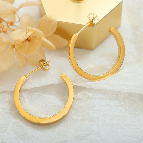 Wholesale Jewelry Cshaped 316L Stainless Steel 18K Gold Plated Personality Earrings