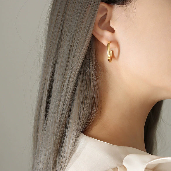 Wholesale Jewelry Cshaped 316L Stainless Steel 18K Gold Plated Personality Earrings
