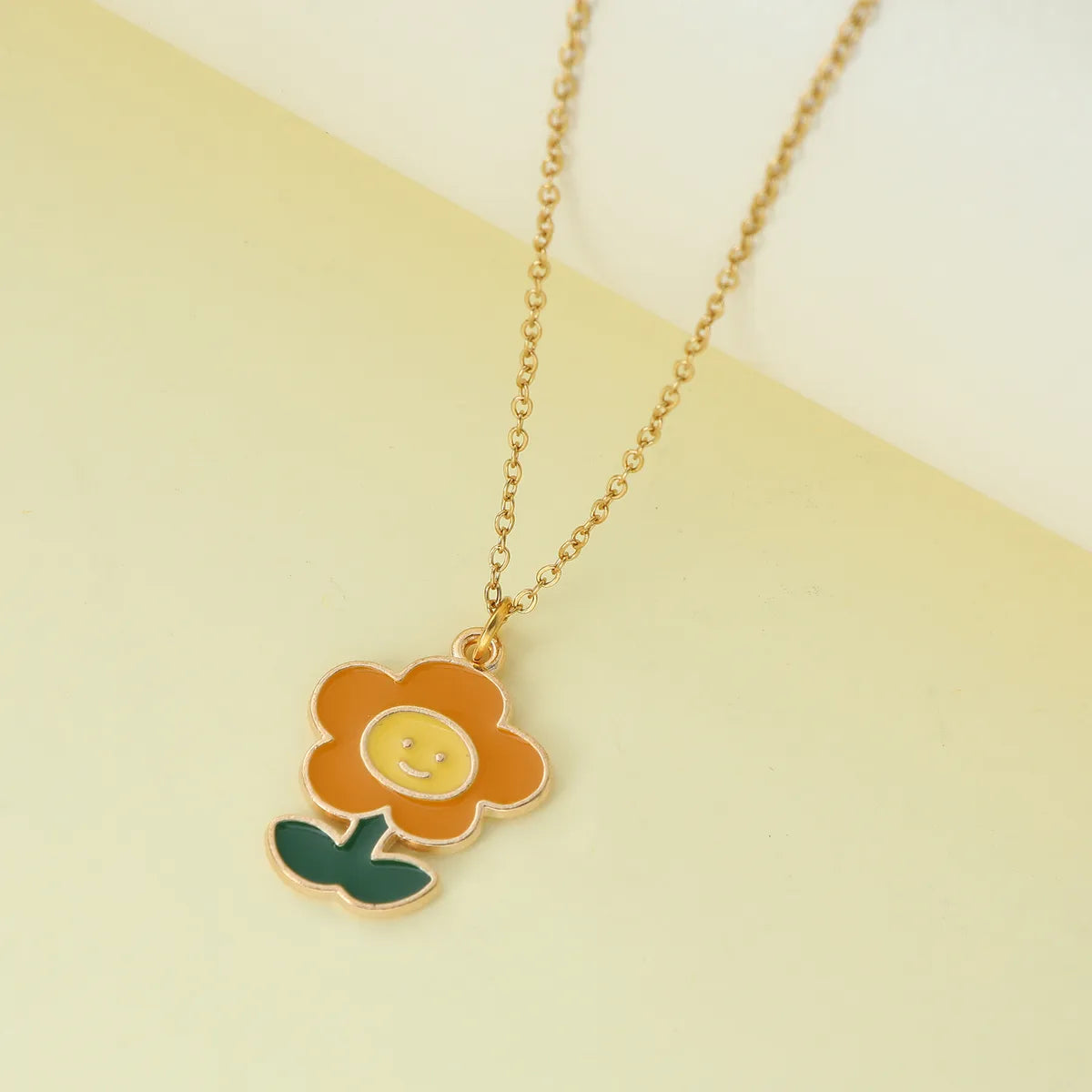 Wholesale Jewelry Cute Flower Alloy Alloy Enamel Pendant Necklace