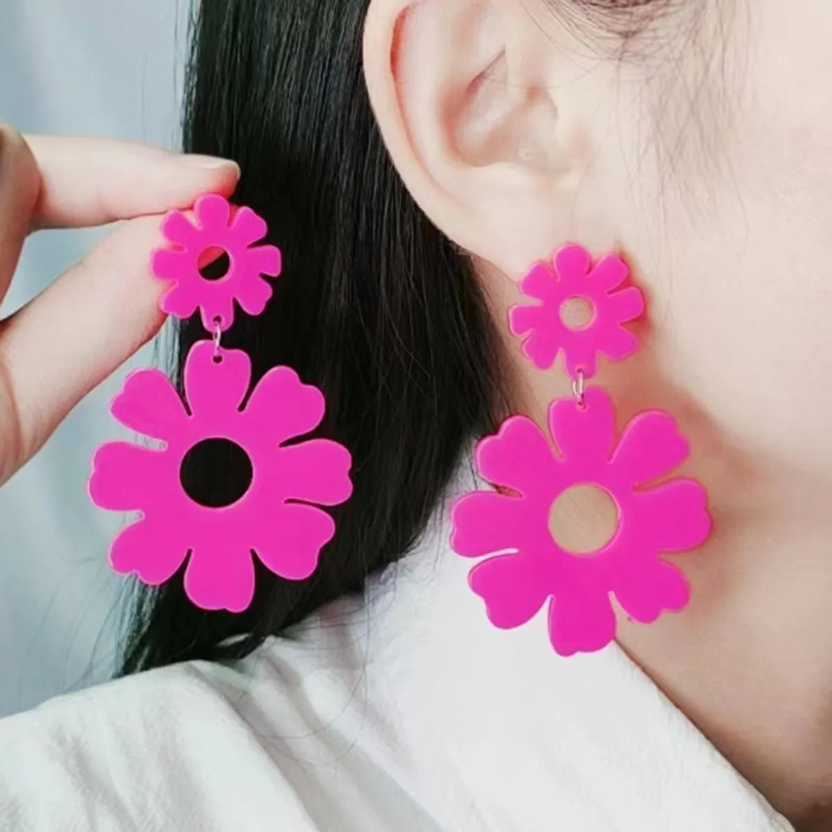 Wholesale Jewelry Cute Solid Color Flower Arylic Spray Paint Drop Earrings