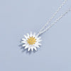 Wholesale Jewelry Daisy Style 925 Sterling Silver Necklace With Electroplating Treatment