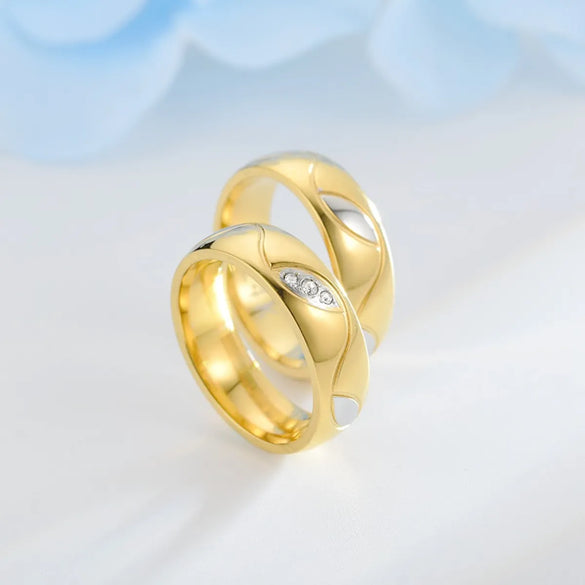 Japanese And Korean Creative Couple Rings Finger Gold Two-color Titanium Steel Stainless Steel Diamond Ring European And American Hand Jewelry Wholesale
