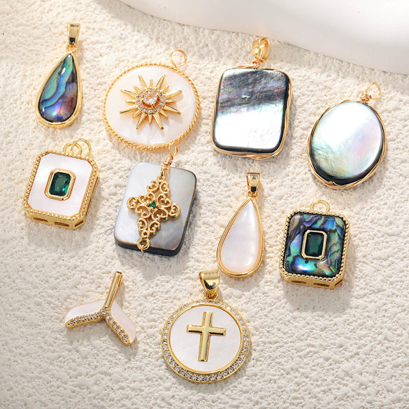 Wholesale Jewelry Elegant Abalone Shellfish Pendant Handmade Inlay Copper Plated Gold Geometric Heart Shape Necklace