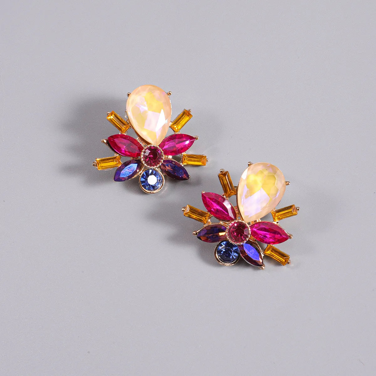 1 Pair Elegant Classical Romantic Flower Plating Inlay Alloy Gem Gold Plated Ear Studs