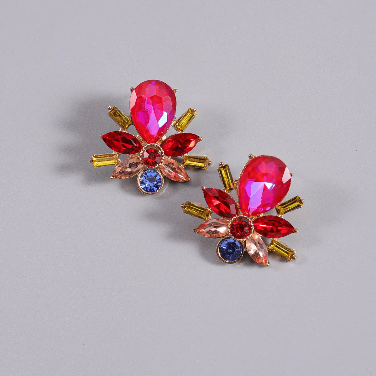 1 Pair Elegant Classical Romantic Flower Plating Inlay Alloy Gem Gold Plated Ear Studs