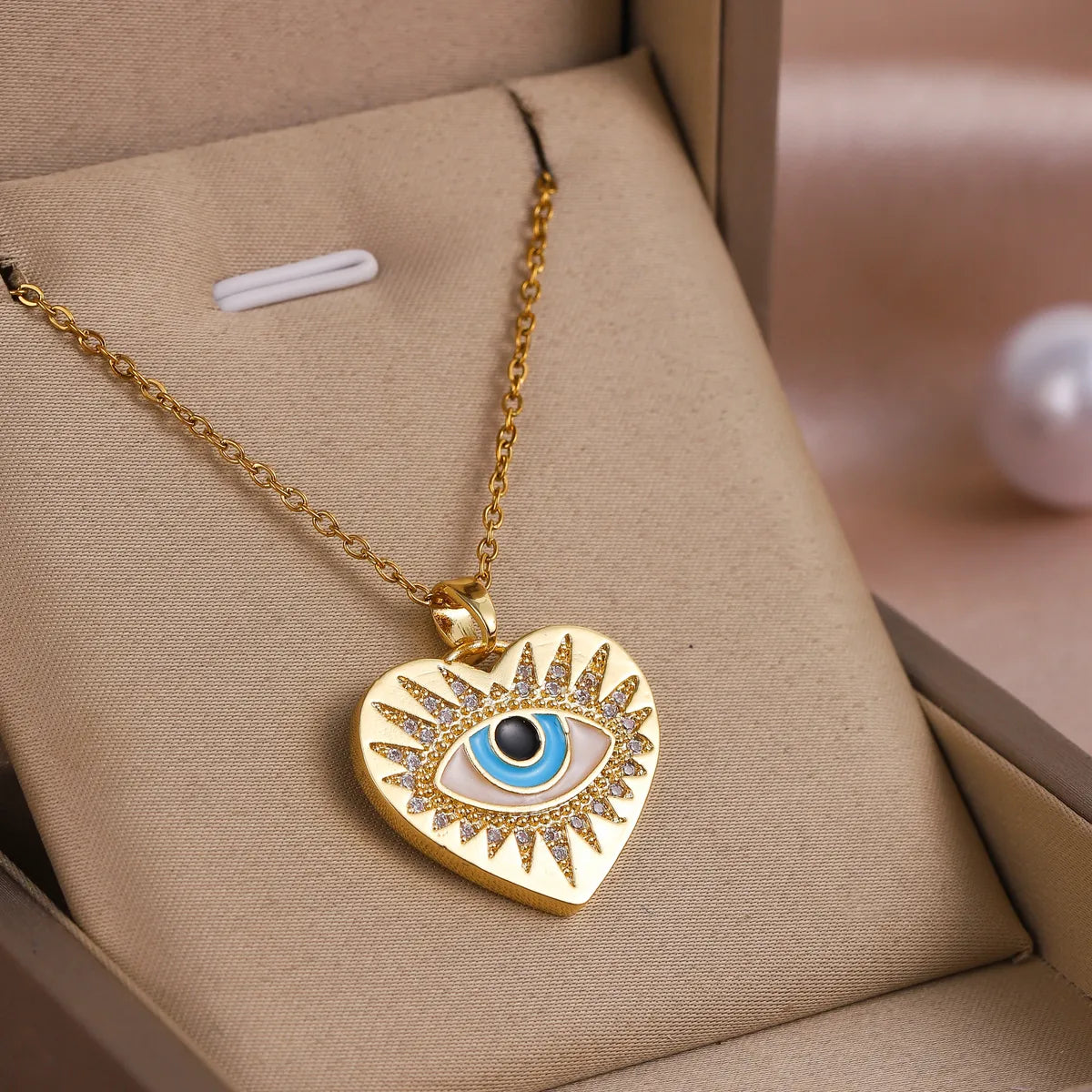 Wholesale Jewelry Elegant Cute Streetwear Devil'S Eye Heart Shape Eye 316 Stainless Steel  Brass Rhinestones Zircon 18K Gold Plated Inlay Pendant Necklace