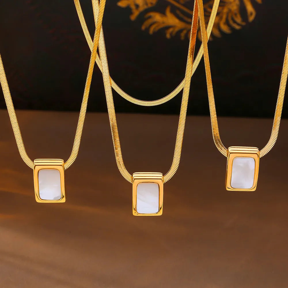 Wholesale Jewelry Elegant French Style Quadrilateral 304 Stainless Steel Shell 18K Gold Plated Inlay Pendant Necklace