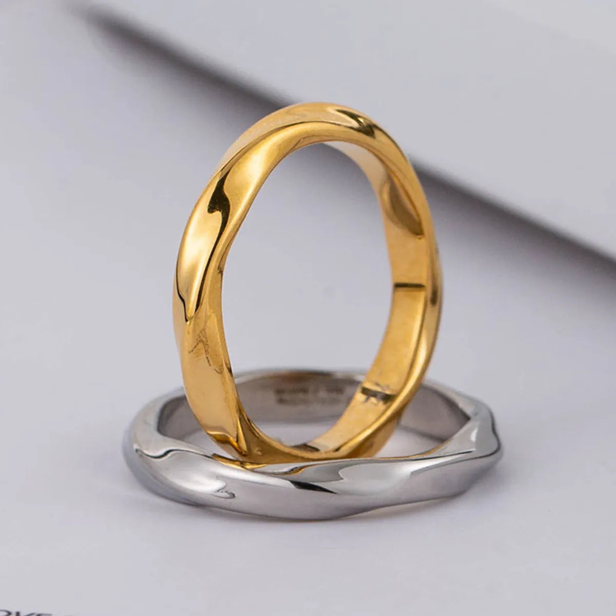 Wholesale Jewelry Elegant Geometric 316 Stainless Steel  18K Gold Plated Shiny Metallic Polishing Rings