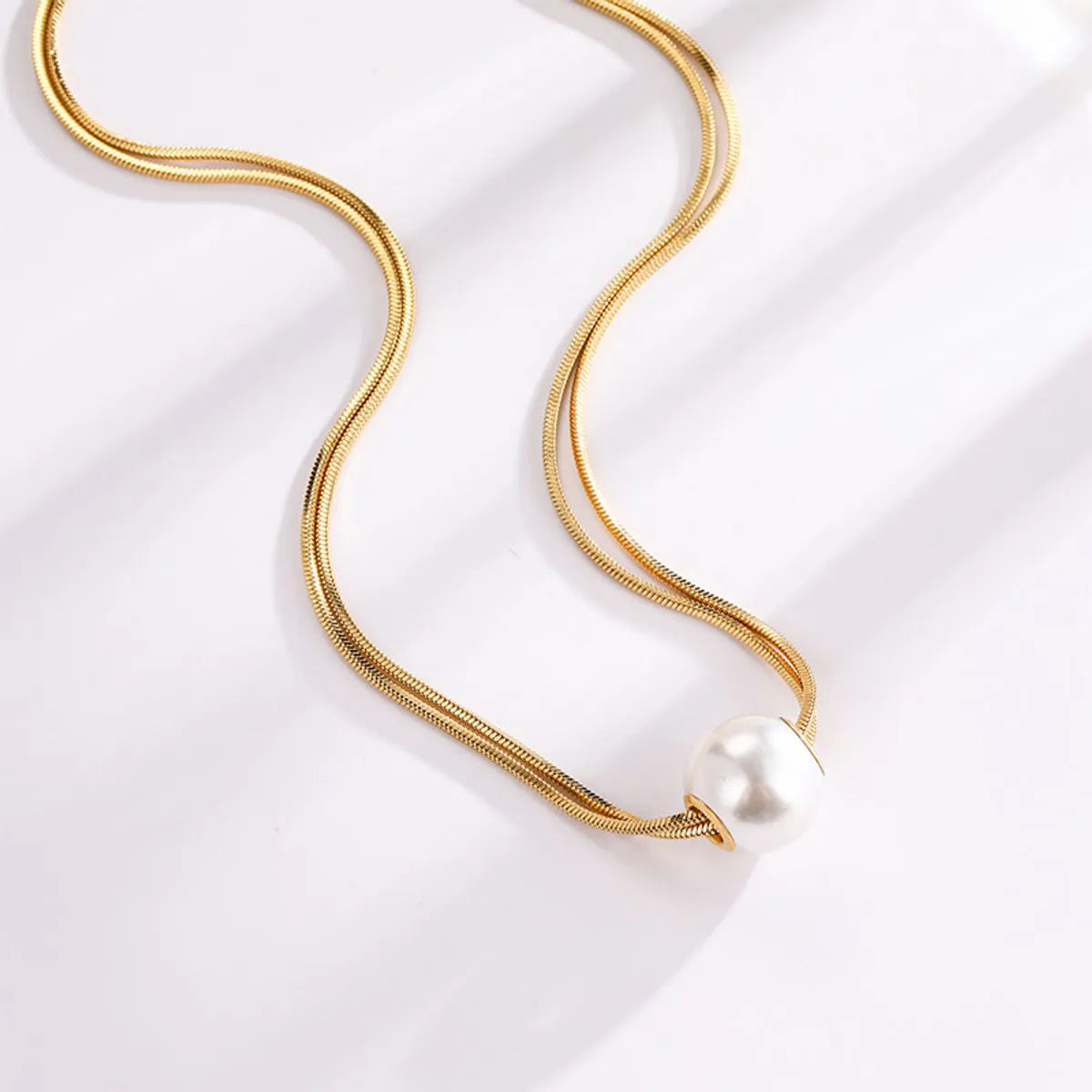 Wholesale Jewelry Elegant Glam Simple Style Round Titanium Steel 18K Gold Plated Pearl Necklace