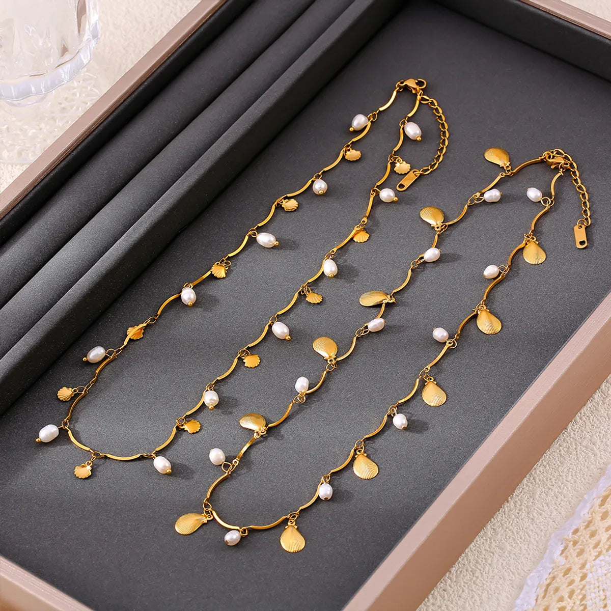 Wholesale Jewelry Elegant Luxurious Modern Style Star Leaves Heart Shape Freshwater Pearl Titanium Steel 18K Gold Plated Necklace