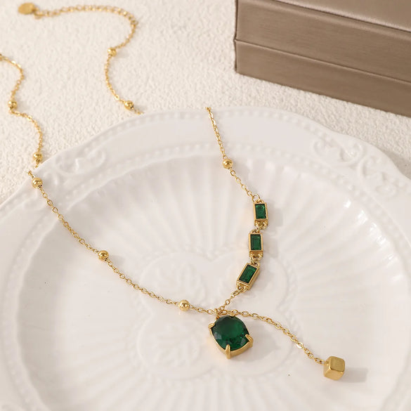 Wholesale Jewelry Elegant Luxurious Romantic Solid Color 304 Stainless Steel Artificial Gemstones 18K Gold Plated Plating Pendant Necklace