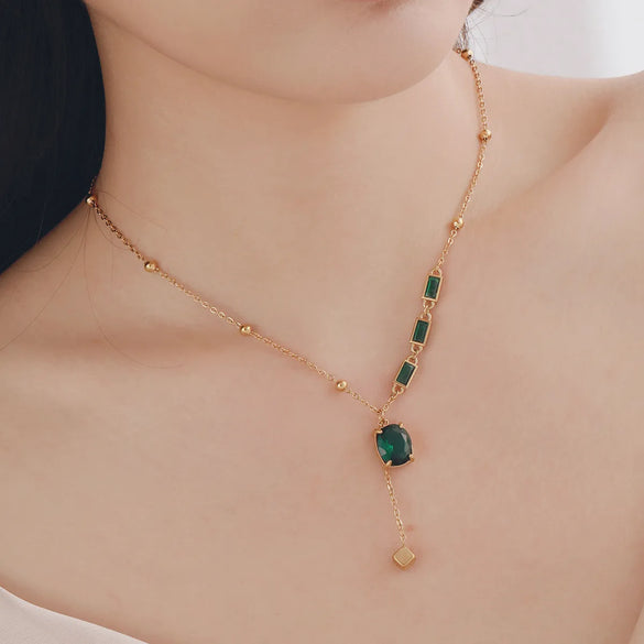 Wholesale Jewelry Elegant Luxurious Romantic Solid Color 304 Stainless Steel Artificial Gemstones 18K Gold Plated Plating Pendant Necklace