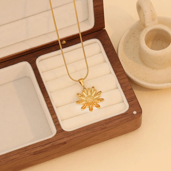 Wholesale Jewelry Elegant Luxurious Sunflower 304 Stainless Steel Pearl 18K Gold Plated Jewelry Set