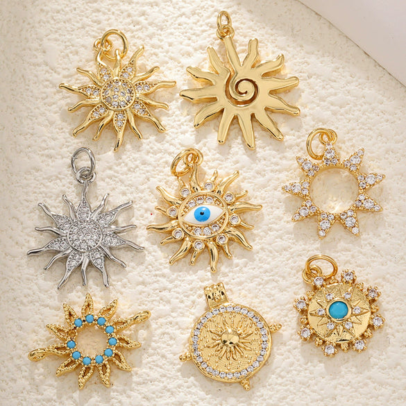 Wholesale Jewelry Elegant Natural Style Copper Plated Real Gold Sun Pendant Necklace With Zircon Eyes And Star Pattern