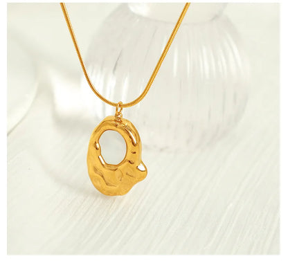 Wholesale Jewelry Elegant Retro French Style Irregular 304 Stainless Steel Shell 18K Gold Plated Irregular Inlay Pendant Necklace