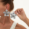 Wholesale Jewelry Elegant Retro Stereo Flower Iron Necklace Set For Women Electroplated